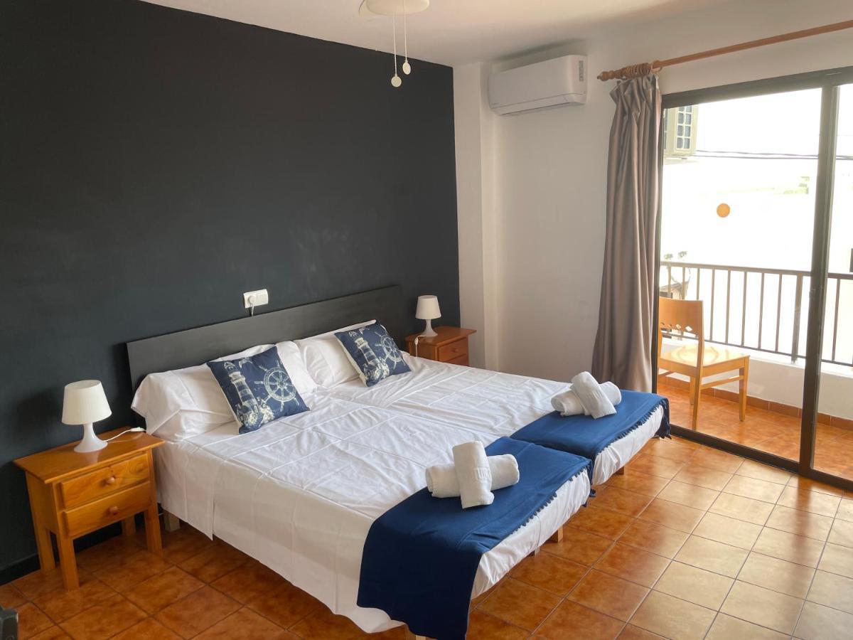 Hostal Balearic (Adults Only) San Antonio  Buitenkant foto